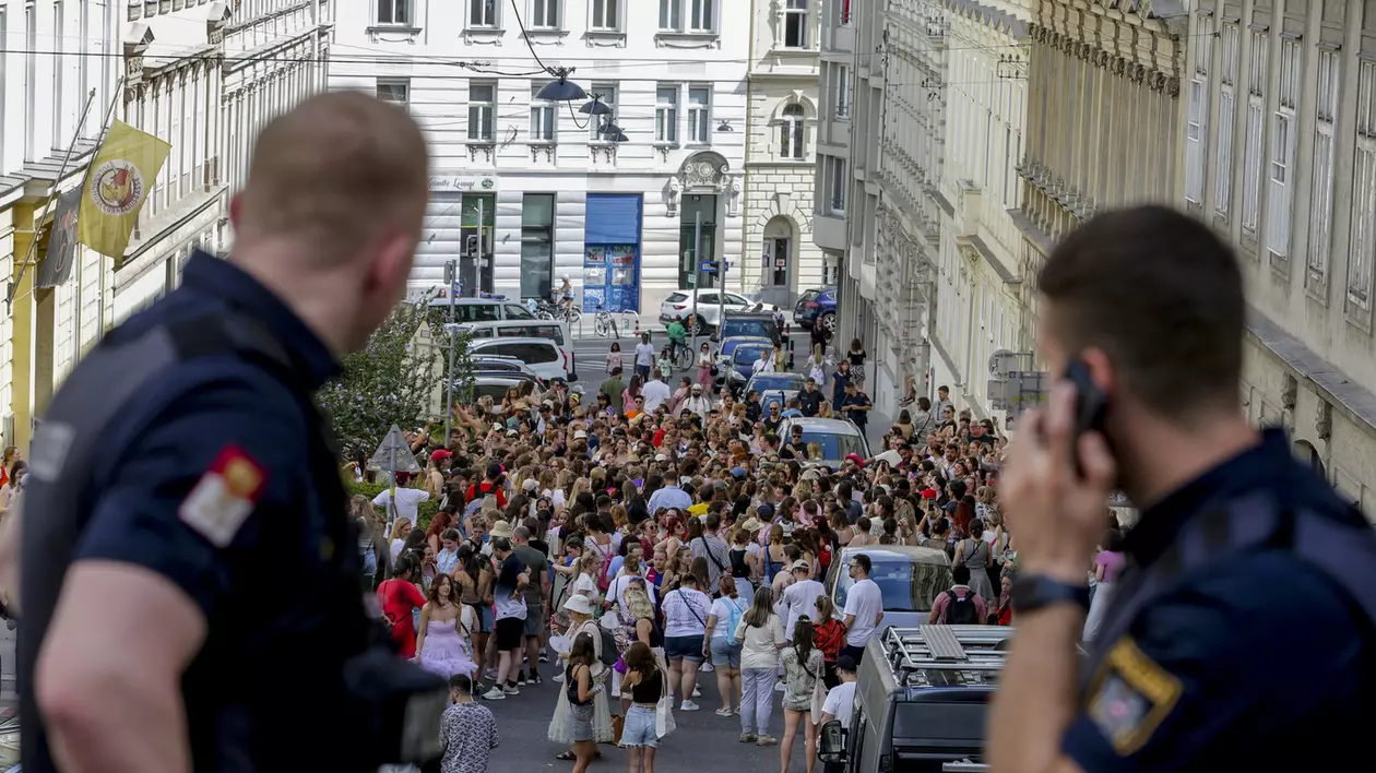 Atac terorist dejucat în Viena: mărturisirea tânărului de 19 ani care plănuia „un atentat cu explozibil” la concertul lui Taylor Swift