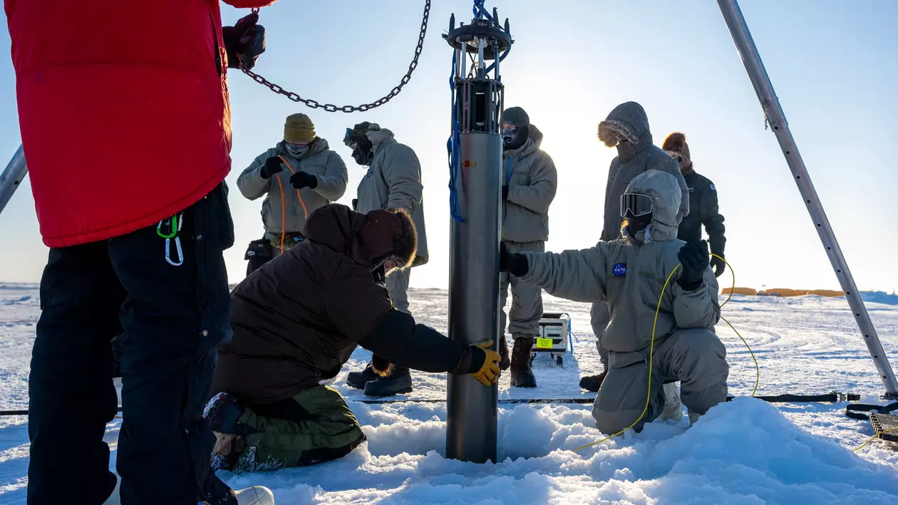 Inginerii de la NASA dezvoltă o flotă de roboți autonomi care vor explora sub platformele de gheață din Antarctica pentru a ajuta oamenii de știință să calculeze cât de rapid pierde gheață continentul înghețat. Foto: Profimedia