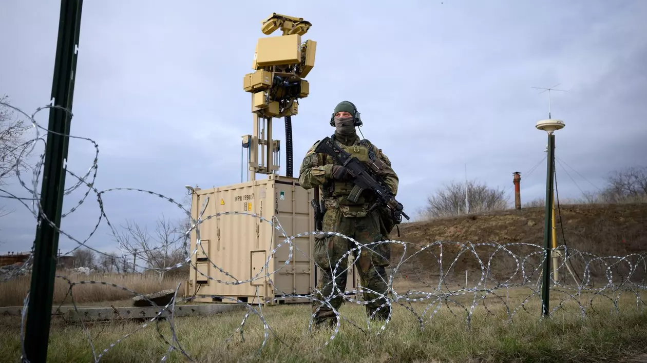 Soldat german la baza aeriană „Mihail Kogălniceanu” Foto: Profimedia