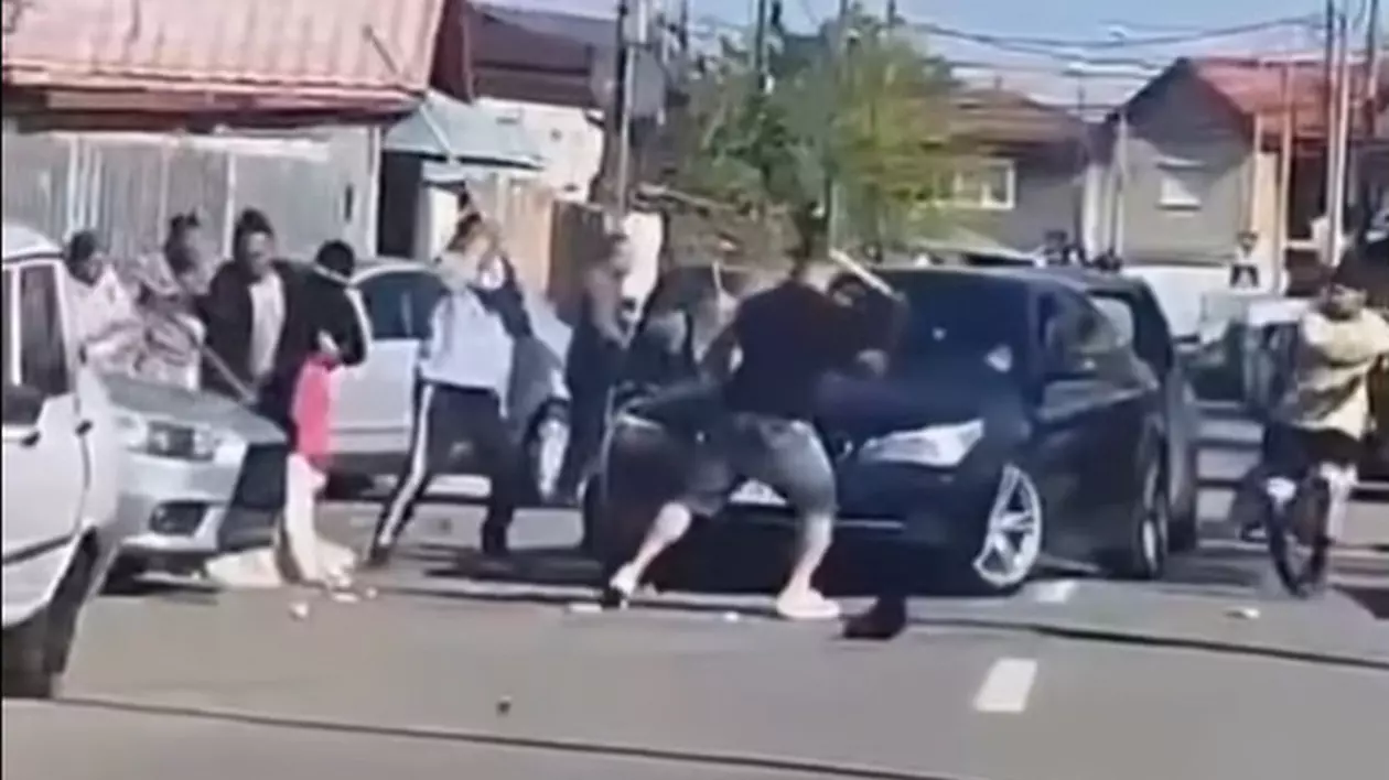 Bătaia de stradă din Pantelimon care a mobilizat sute de forțe de ordine a fost declanșată de o neînțelegere între doi adolescenți