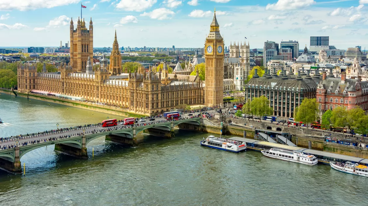 Care este diferenţa dintre Marea Britanie şi Regatul Unit- Imagine panoramica deasupra Londrei, in care se poate observa Big Ben