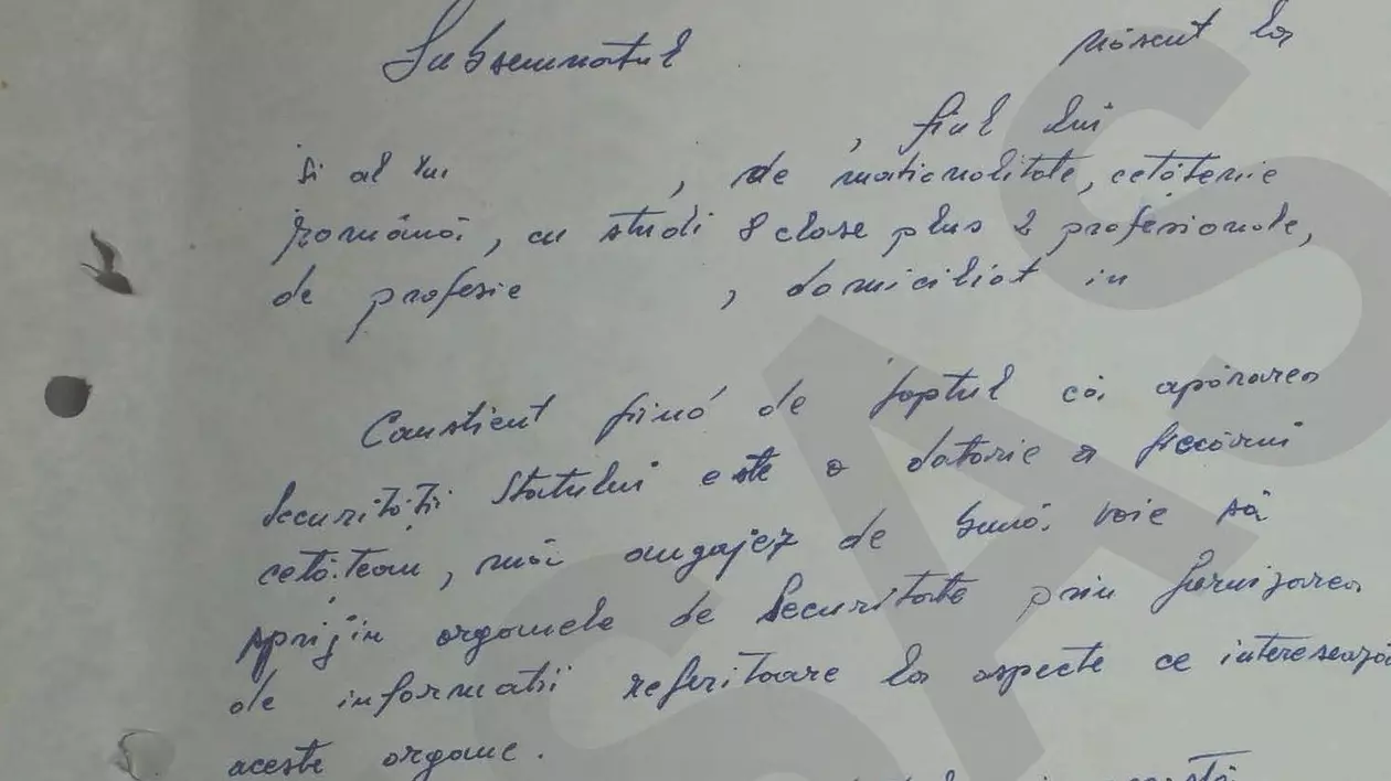 Cei mai mulți „turnători” din toată istoria României comuniste, recrutați în anii '80. Câți români au colaborat cu Securitatea până în 1989