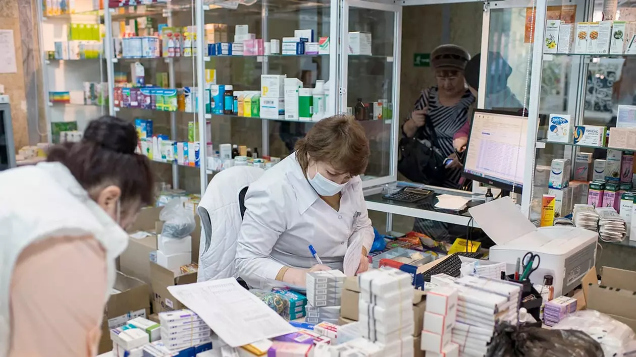 Creșterea plafonului pensiei până la care se acordă medicamente compensate cu 90%, a crescut de la 1.830 la 2.020 lei. Foto: Hepta