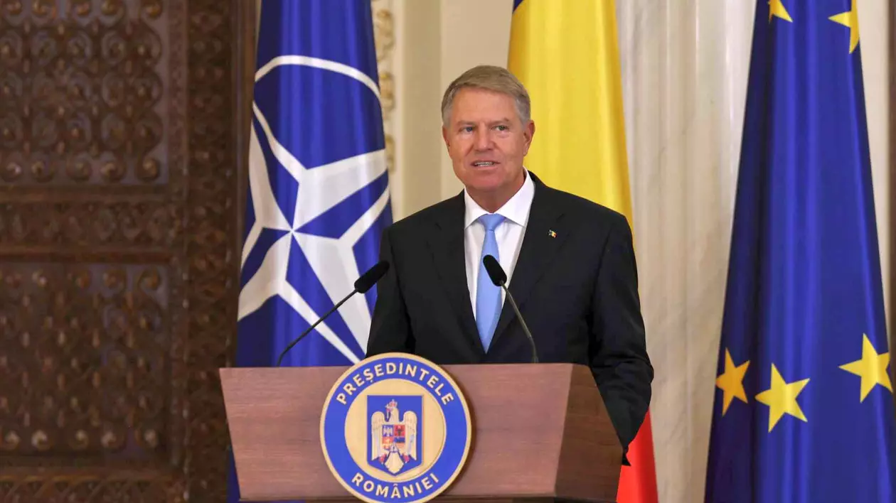 Gafă a președintelui Iohannis la decorarea medaliaţilor de la JO Paris. A spus „comemorarea”, în loc de „ceremonia” | VIDEO