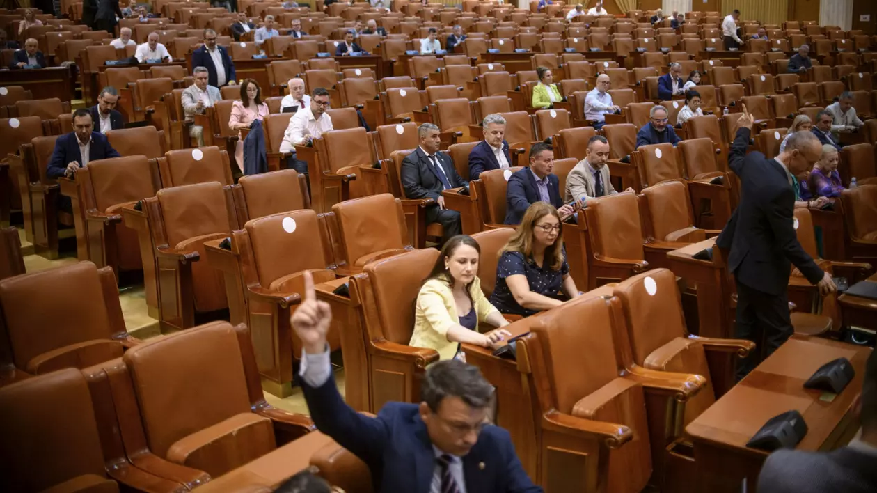 Cine este noul președinte al Camerei Deputaților. L-a învins detașat pe George Simion