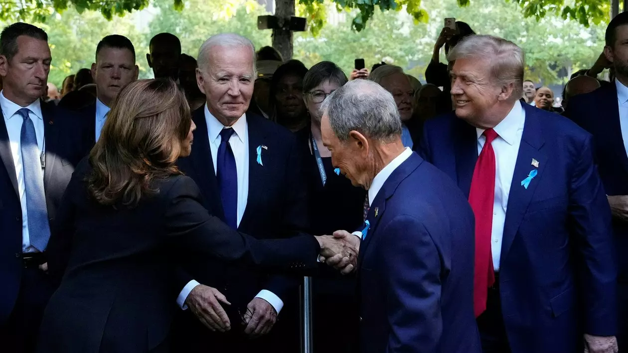 Harris, Trump şi Biden au afișat o rară şi fragilă aparenţă de unitate la New York, la comemorarea atentatelor de la 11 septembrie 2001