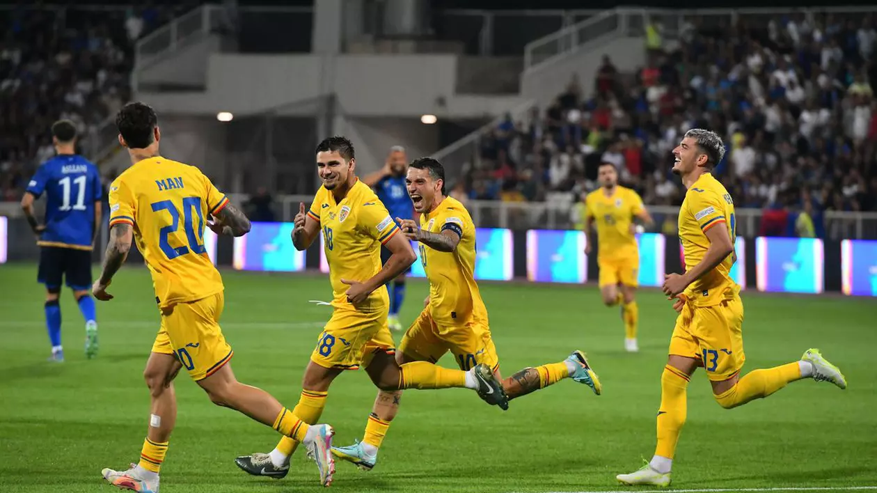 România a câștigat cu 3-0 în Kosovo, la primul meci al lui Mircea Lucescu ca selecționer după 38 de ani. Foto: Cristi Preda / GSP.ro