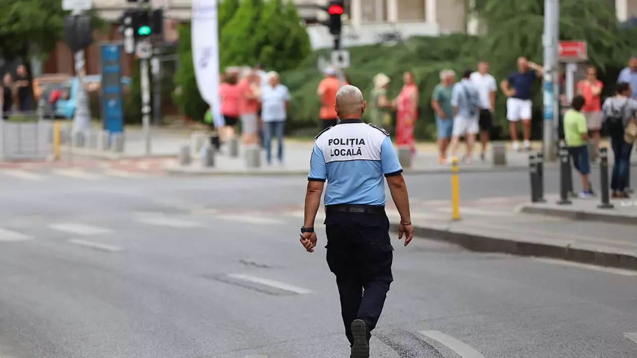 Un poliţist local din Suceava s-a împuşcat în cap într-un poligon din Botoşani