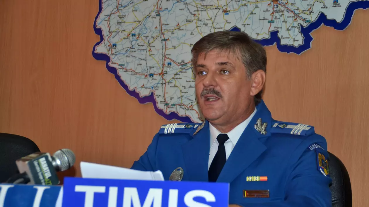 Nicolae Slev conduce de 10 ani Inspectoratul Judeţean de Jandarmi Timiş și şi-a făcut recent raportul pentru a ieși la pensie. Foto: banatulazi.ro