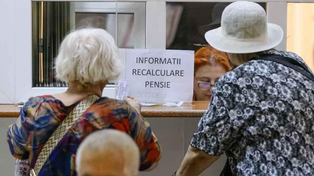 Noii pensionari români nu pot intra în drepturi. Softul de la direcțiile județene de pensii e blocat