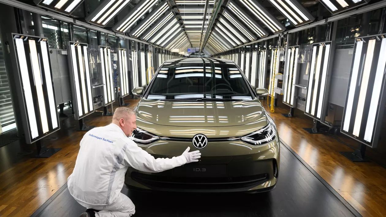 Volkswagen intenționează să închidă fabrici din Germania, pentru prima dată în istoria sa de aproape 90 de ani. Foto: Profimedia