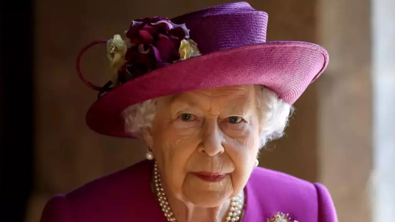 De ce ar fi murit, de fapt, regina Elisabeta a II-a. Dezvăluirile fostului premier Boris Johnson