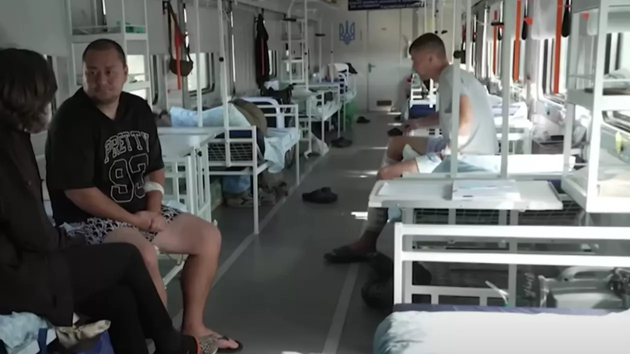 La bordul unui tren-spital secret folosit pentru evacuarea soldaților răniți Captură YouTube