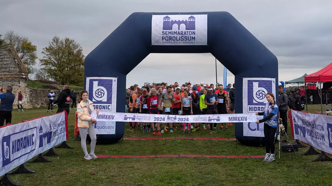 Circa 500 de participanţi din ţară şi străinătate, la Semimaraton Porolissum din Sălaj Sursa: Facebook
