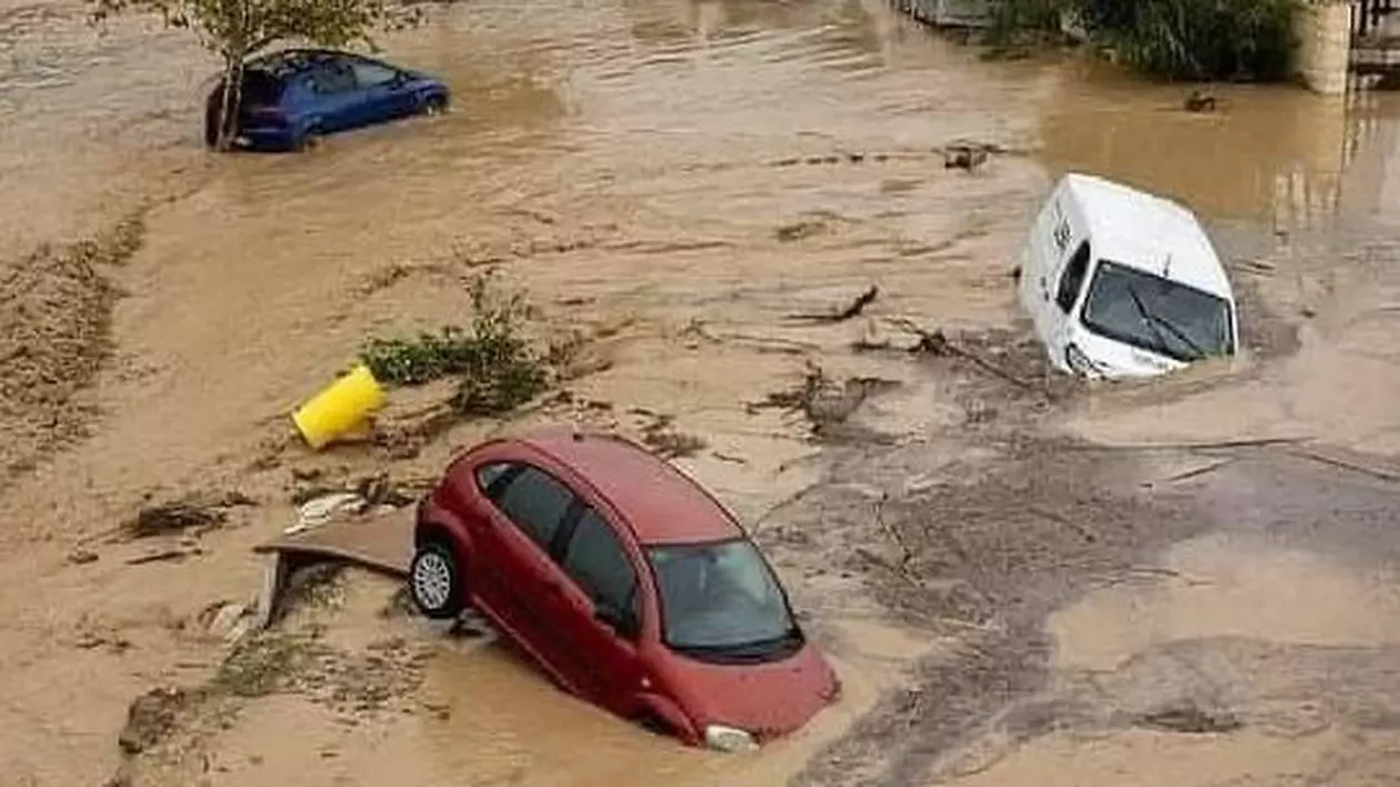 Inundații catastrofale în Spania: 51 de morți și haos generalizat