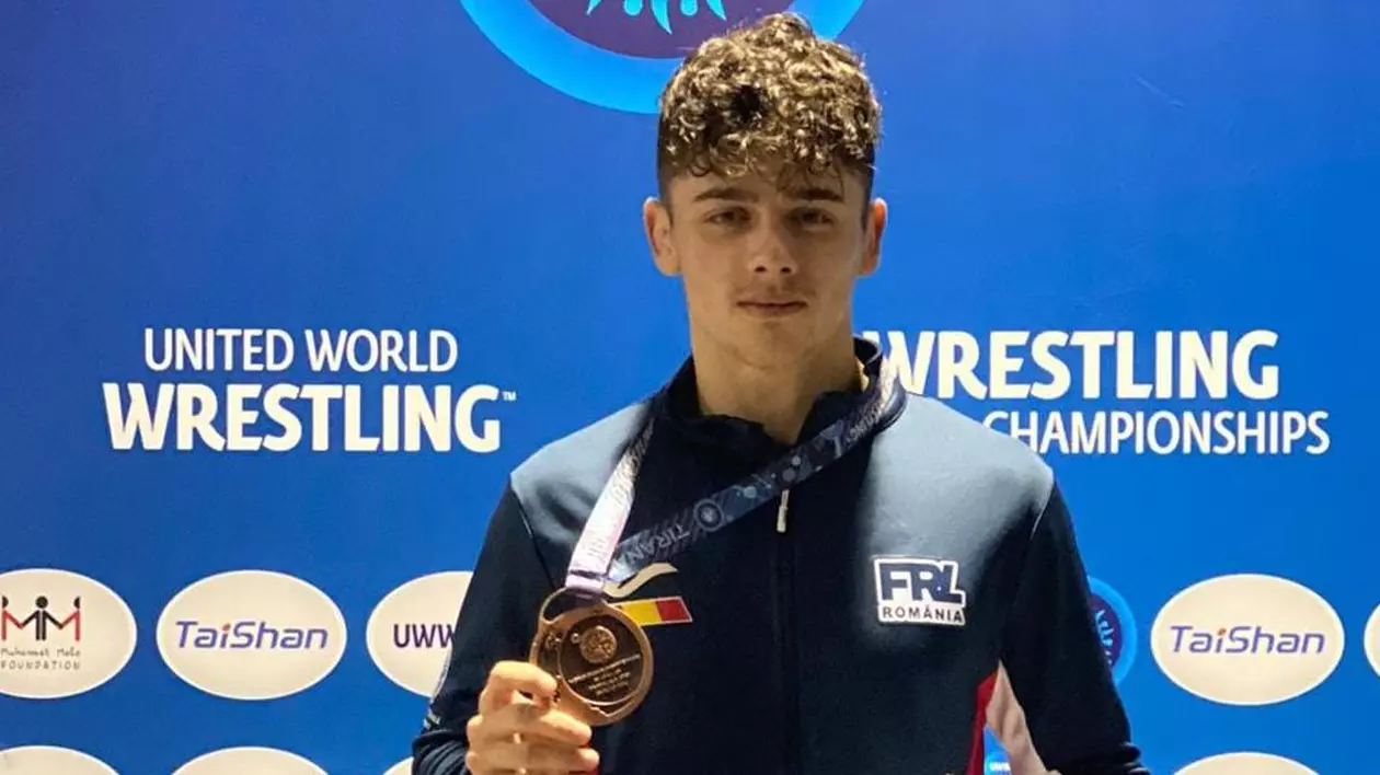 România triumfă la Campionatele Mondiale de lupte greco-romane Sursă: Facebook/Federatia Romana de Lupte(FRL)