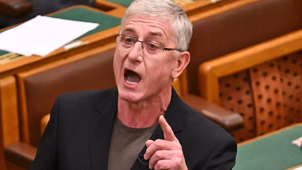 Liderul opoziției din Ungaria a fost amendat cu 35.000 de euro, pentru că l-a criticat pe premierul Viktor Orban în Parlament