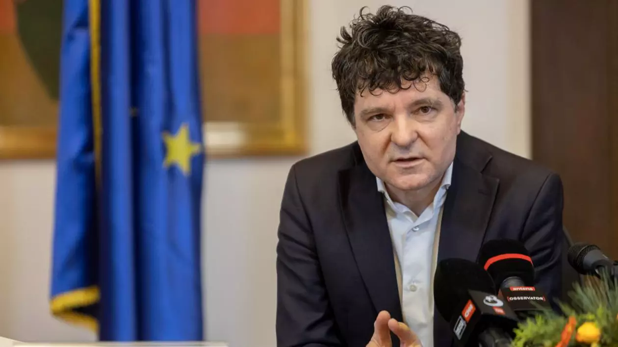 Nicușor Dan, verificat de CNSAS. „Nu au rezultat documente care să ateste calitatea de colaborator sau de lucrător al fostei Securităţi” 