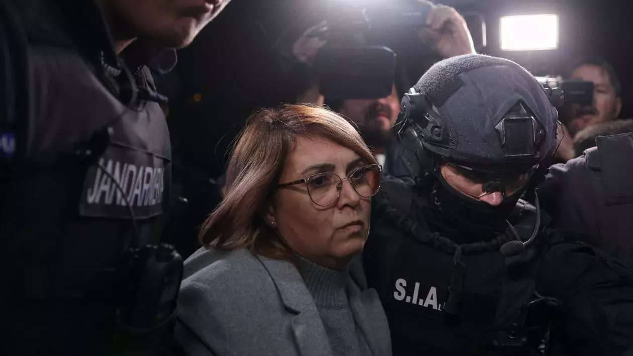 Primele declarații ale Laurei Crișan, acuzată că a comandat asasinarea tatălui ei milionar, dar eliberată după o noapte în arest