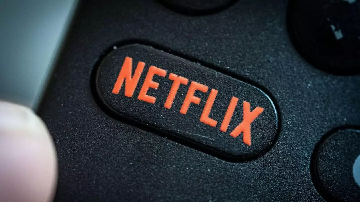 Netflix crește prețurile, după ce profitul din restricționarea partajării parolelor scade