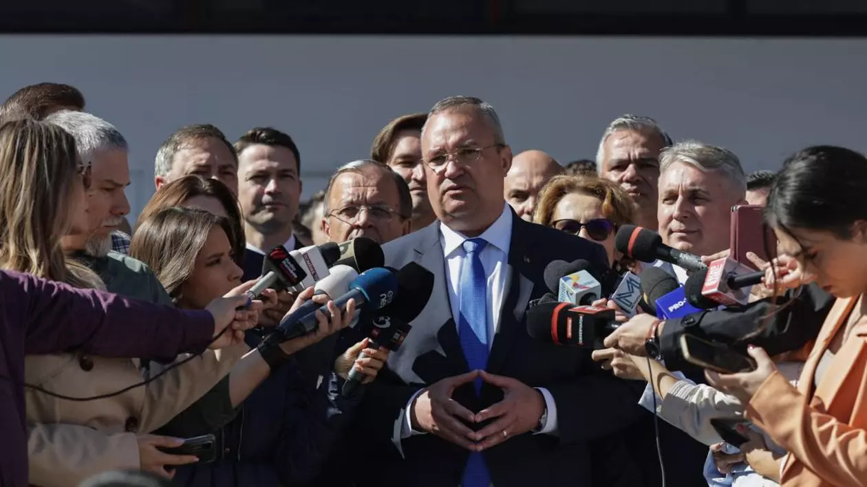 Nicolae Ciucă şi-a depus candidatura la alegerile prezidenţiale: „România are nevoie de o viziune de dreapta”