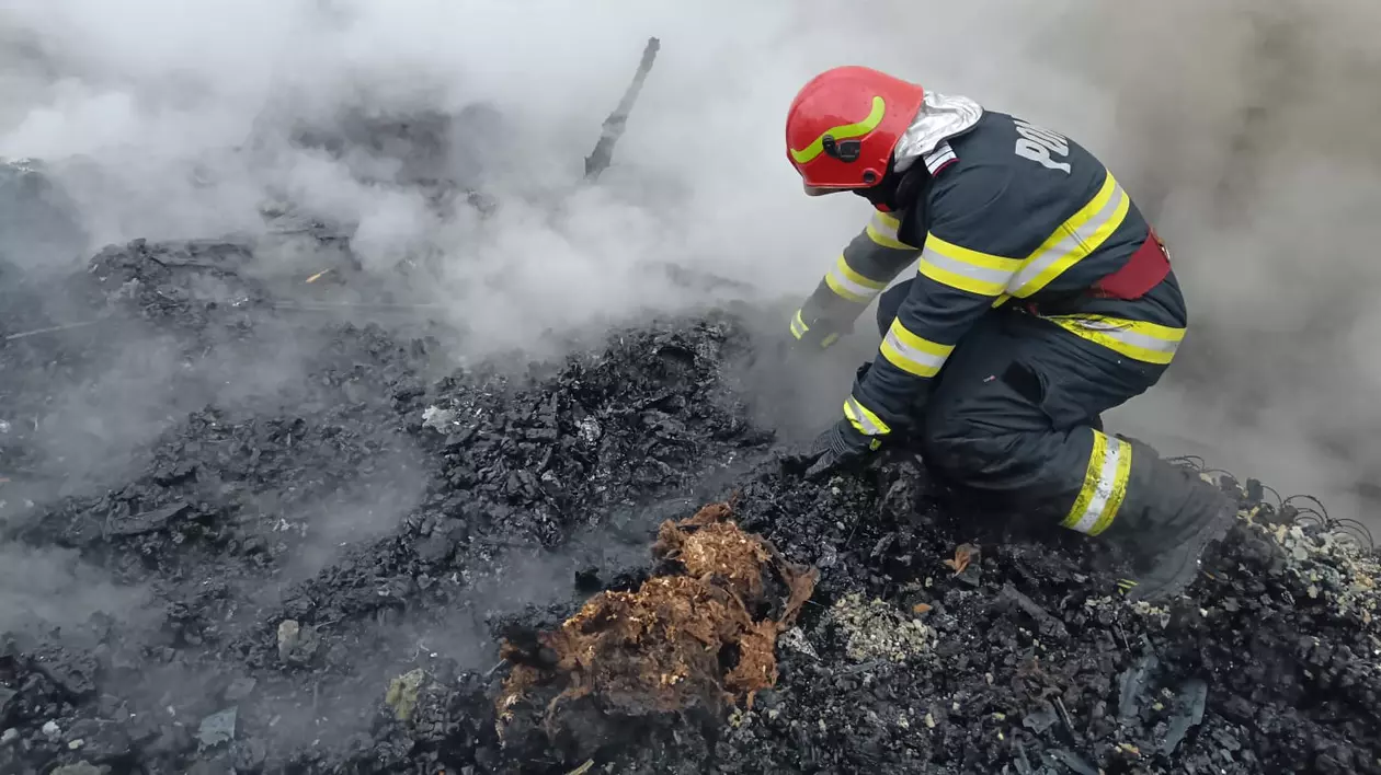casă mistuită de foc