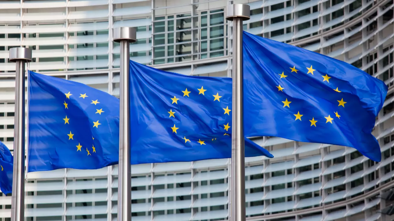 Comisia European&#259; cere Guvernului Rom&acirc;niei t&#259;ierea investi&#539;iilor, anun&#539;&#259; vicepremierul Tanczos Barna. Libertatea a publicat lista &bdquo;g&#259;urilor negre&rdquo; din buget ocolite de m&#259;surile de austeritate