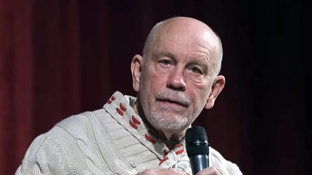 John Malkovich, despre protestele naționaliste care l-au vizat la Sofia: „De ce ai plasa acțiunea în Bulgaria și ai aștepta glume despre Islanda?”