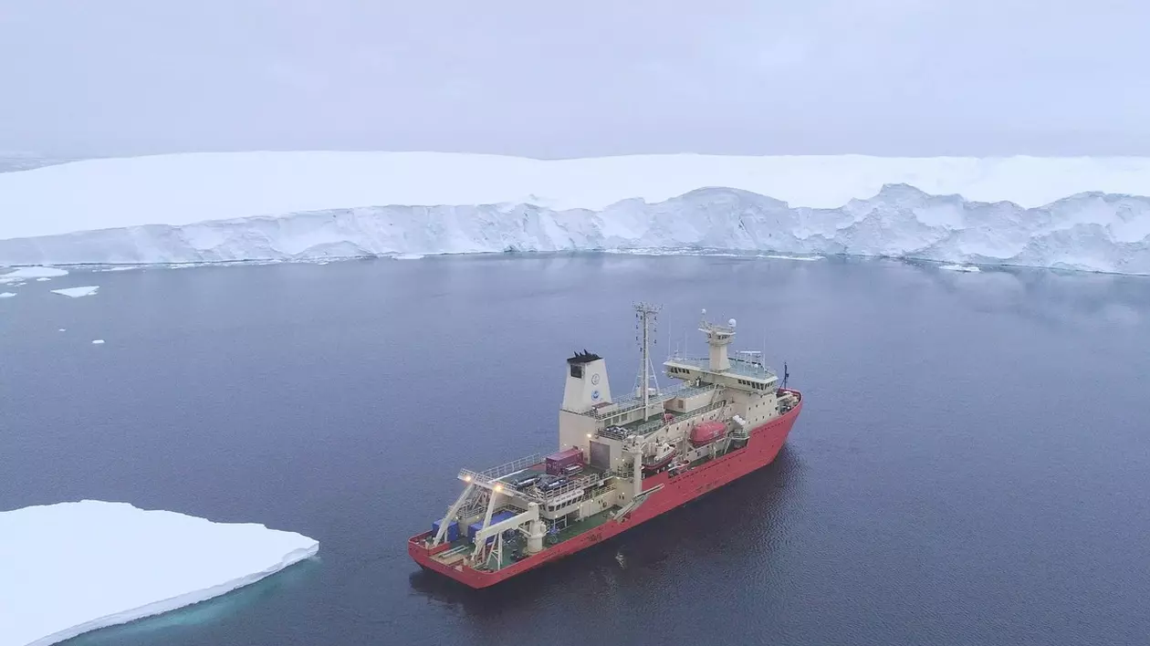 Peisajul de gheață cu susul în jos din Antarctica despre care habar nu aveam că există Sursă:Profimedia