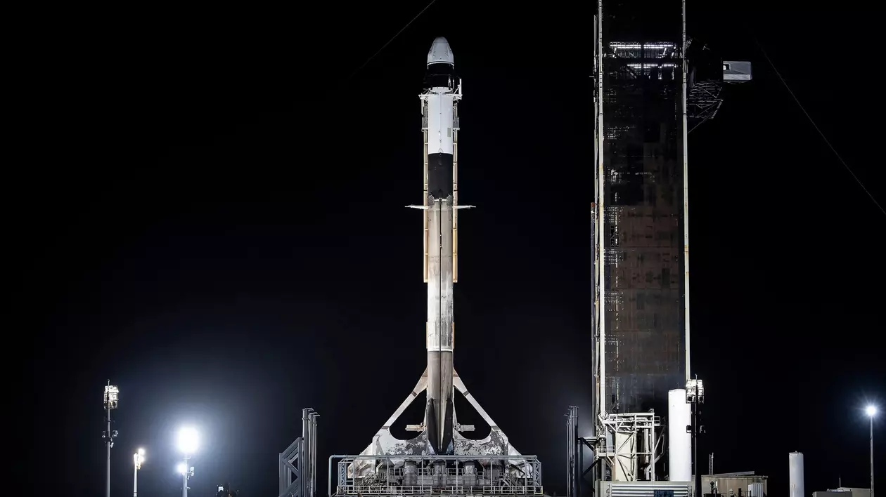 SpaceX a pus in orbita primul satelit facut din lemn Sursă:Profimedia