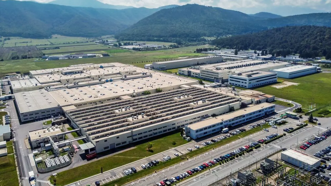 Peste 800 de angajați din Brașov riscă să rămână fără loc de muncă până la sfârșitul anului. Schaeffler face concedieri masive
