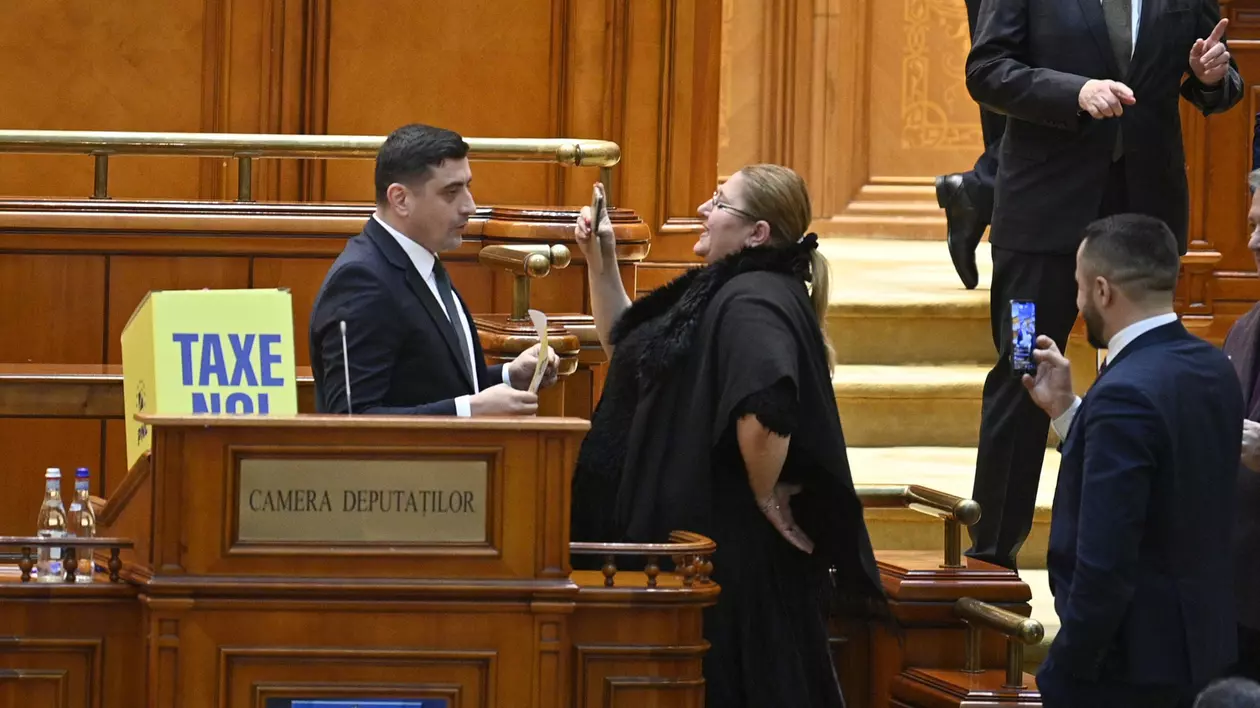 Simion și Șoșoacă sunt copiii lui Nicu și Marcel cu Iohannis