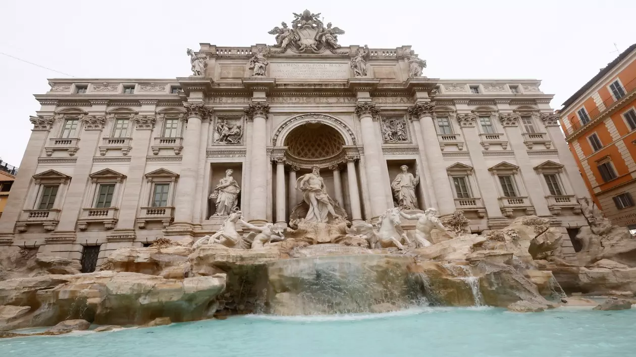 Fontana di Trevi din Roma a fost redeschisă după o restaurare de două luni Foto: Profimedia Images
