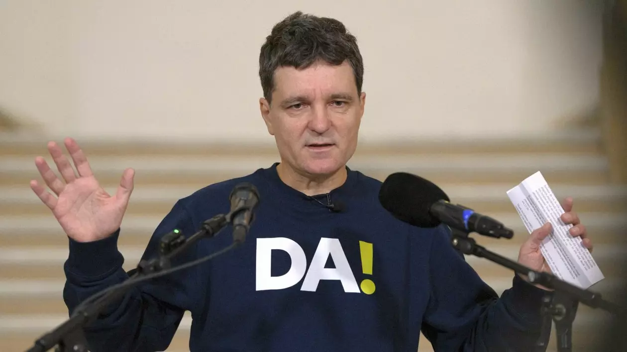 Nicușor Dan, propus candidat comun pentru prezidențiale de ONG-uri