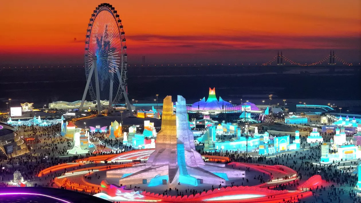 Poză de la Festivalul Gheții și Zăpezii din Harbin.
