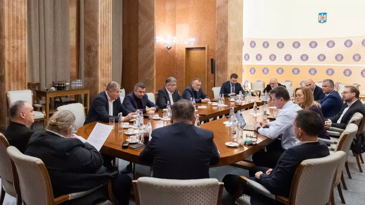 Marcel Ciolacu (PSD), Ilie Bolojan (PNL), Elena Lasconi (USR) și Kelemen Hunor (UDMR), la prima negociere pentru viitorul Guvern