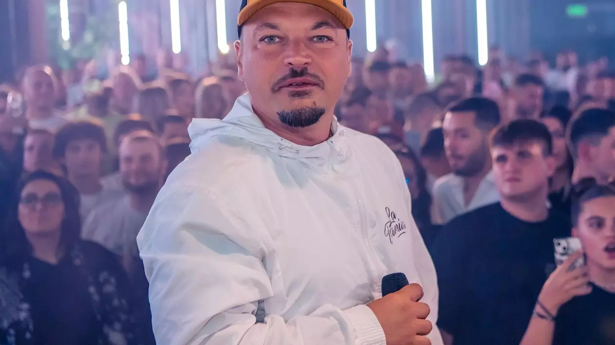 Puya și-a luat casă la țară, dar nu poate locui acolo. Care este motivul pentru care a luat această decizie. „Merg, stau o zi și mă întorc acasă”