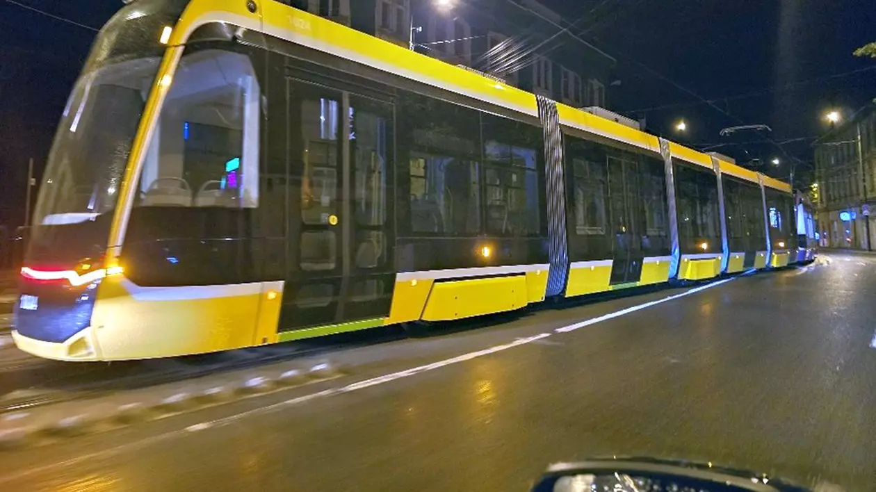 tramvai galben timisoara