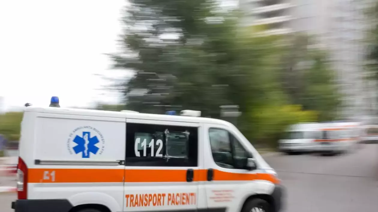 O ambulanță aflată în mișcare