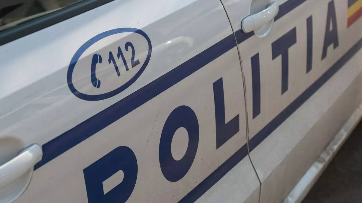 Imagine cu o mașină a Poliției