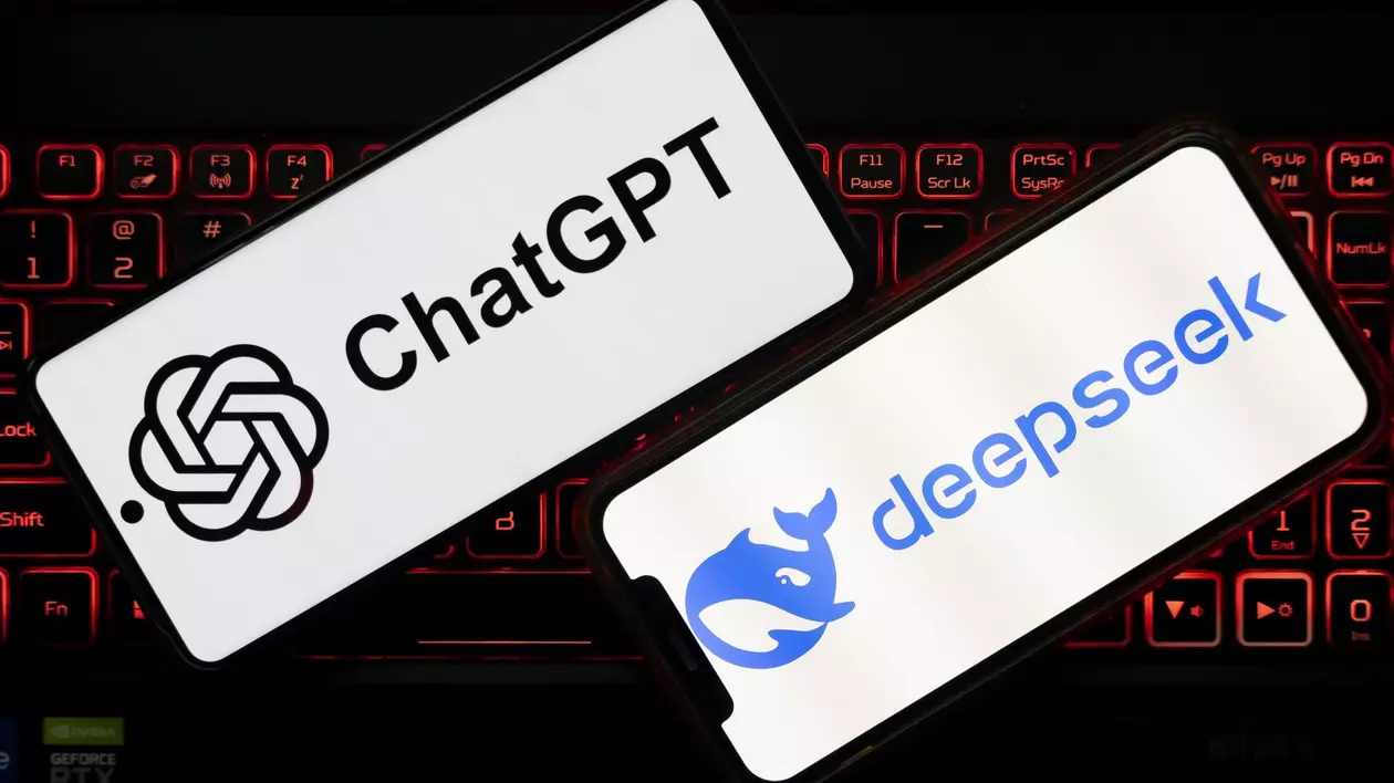 Două telefoane negre care au afișate pe ecran logo-urile ChatGPT și DeepSeek.