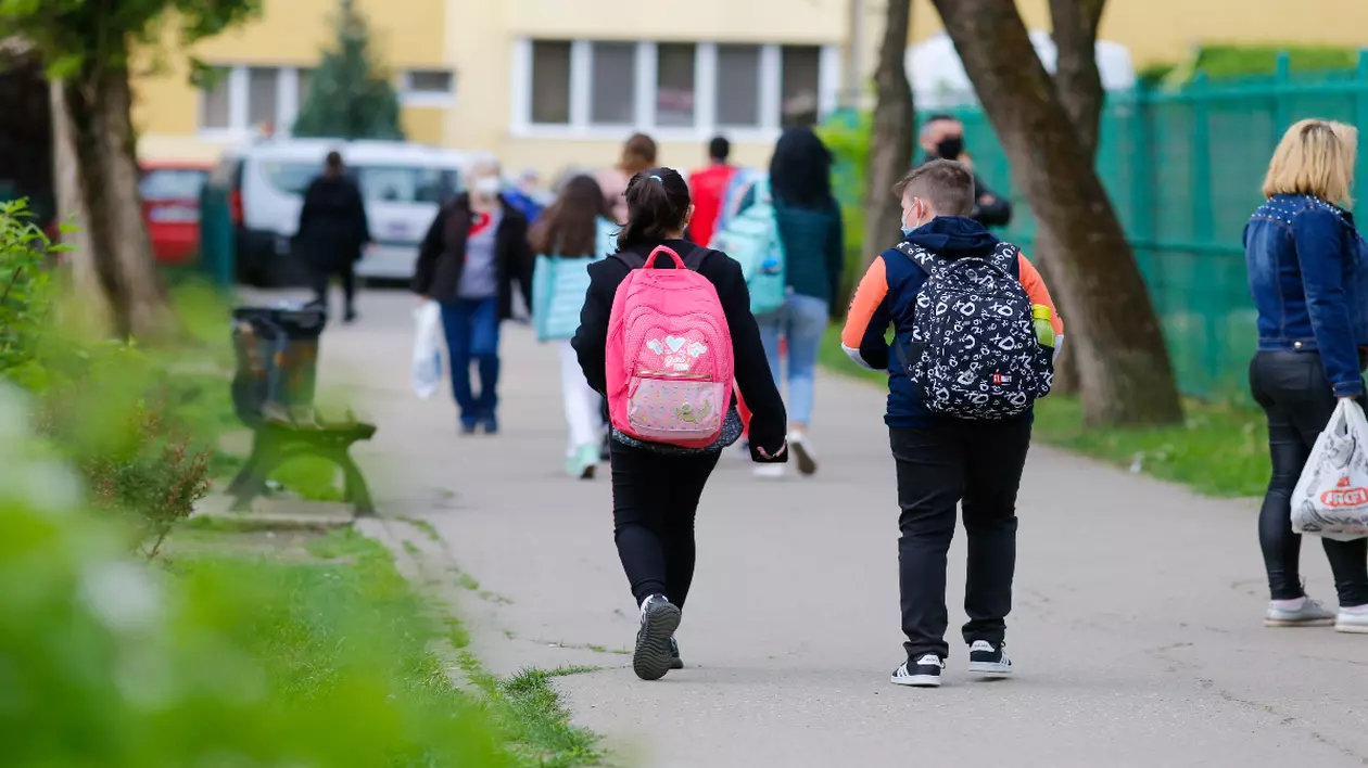 Femeie în scaun cu rotile, tâlhărită de 3 minori în Cluj Foto: Hepta