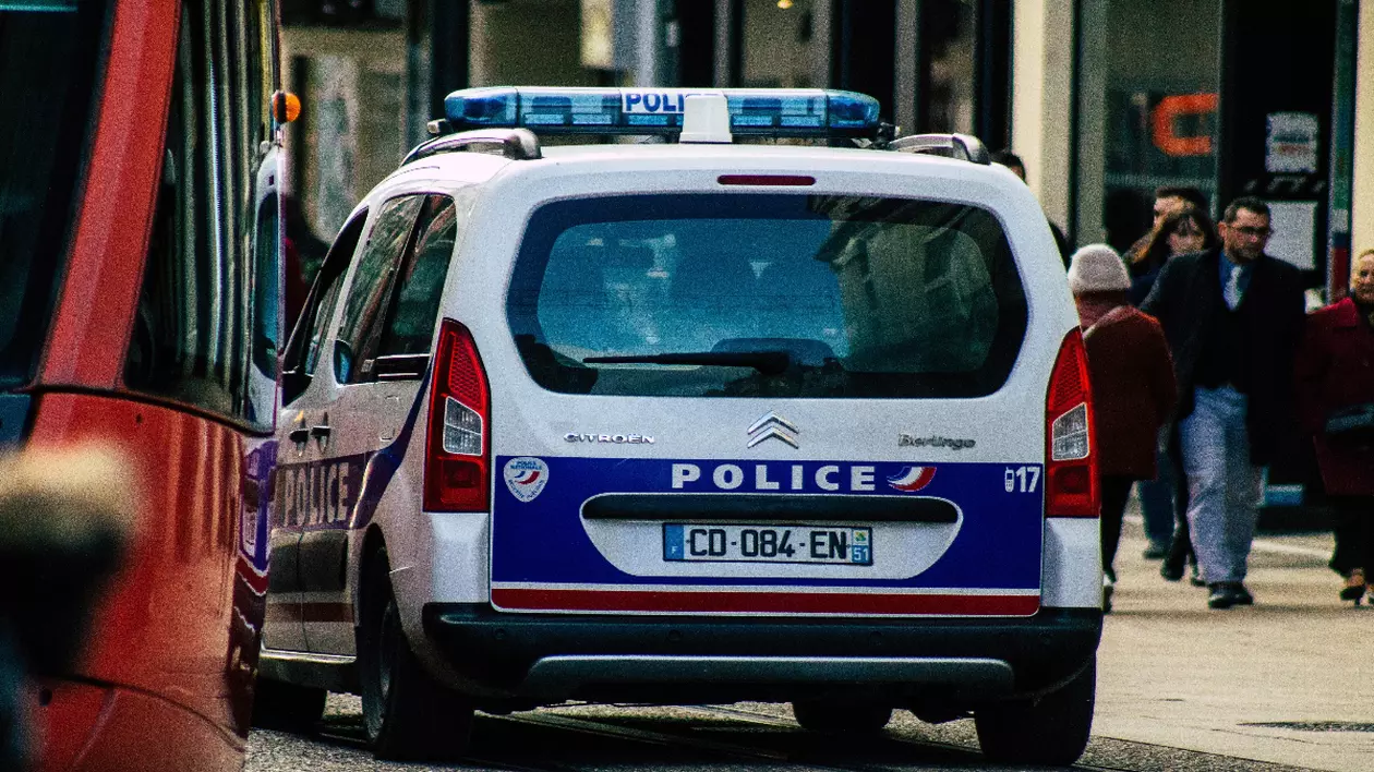 Șofer român de TIR care aducea în țară camionul surorii lui, prins cu 2,4 kg de cocaină și 33,5 kg de canabis și condamnat în zile, în Franța Foto: Profimedia Images