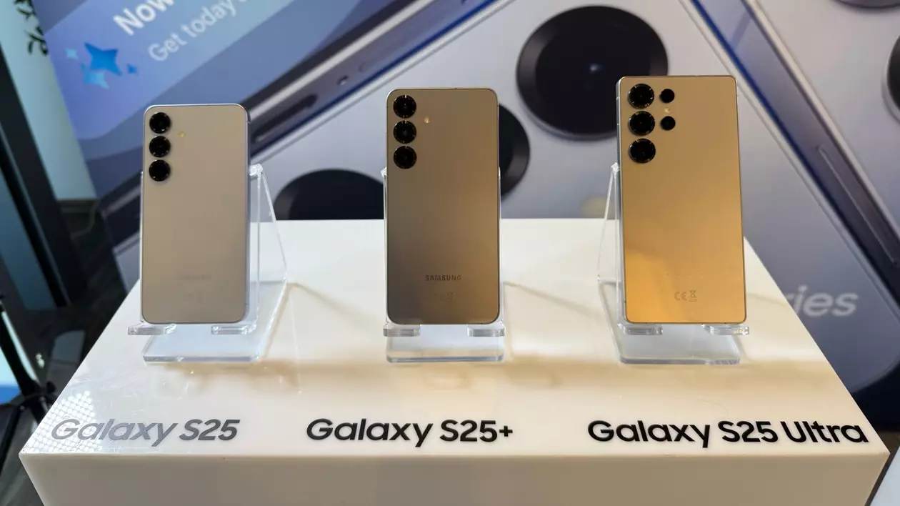 Gama Samsung Galaxy S25, prezentată în București.