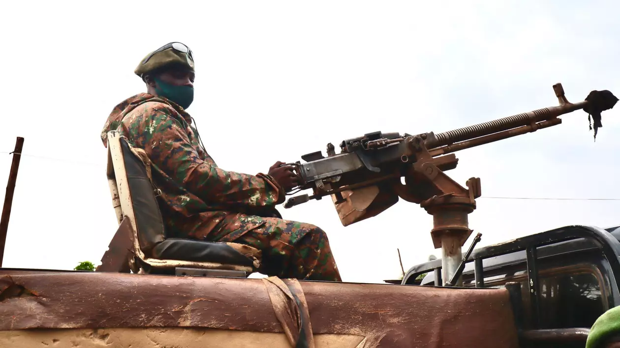 Soldat fotografiat în estul RD Congo. Imagine ilustrativă Foto: Hepta
