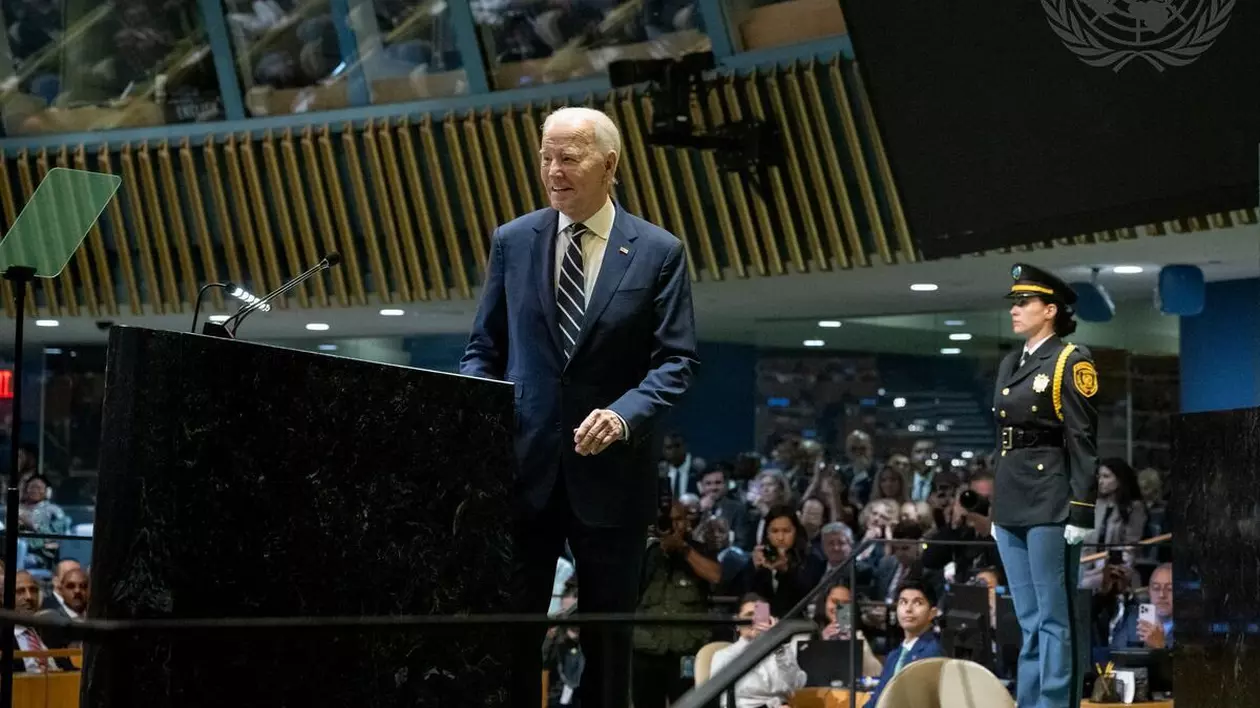 Ștefana Mărginean, în spatele lui Joe Biden la tribuna ONU Foto: Profimedia