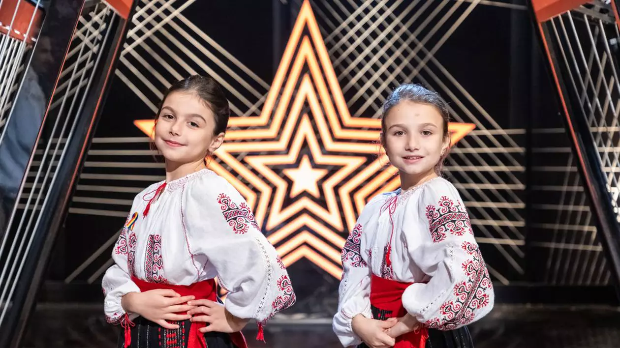 Surorile Bucur de la Românii au talent 2025, admiratoare înfocate ale Petrolul Ploiești. „Bobiță, tu ne ești dușman! Tu ții cu Universitatea Craiova”