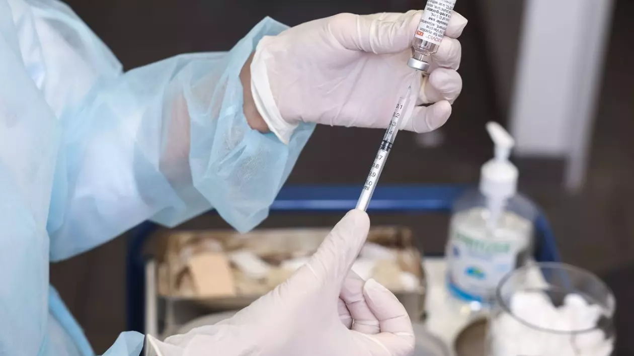 Colegiul Medicilor, reacție acidă după moțiunea AUR anti vaccin HPV: „Medicina se bazează pe dovezi, nu pe presupuneri”