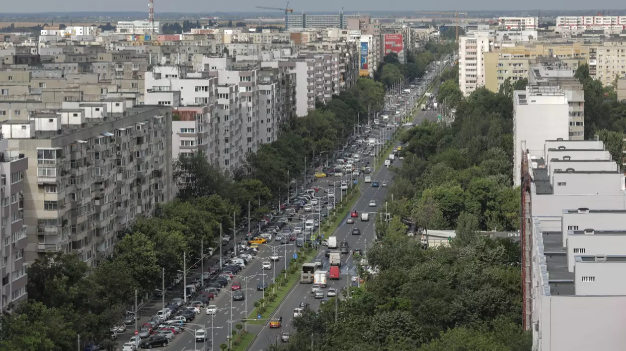 Bulevardul Iuliu Maniu din București văzut de sus