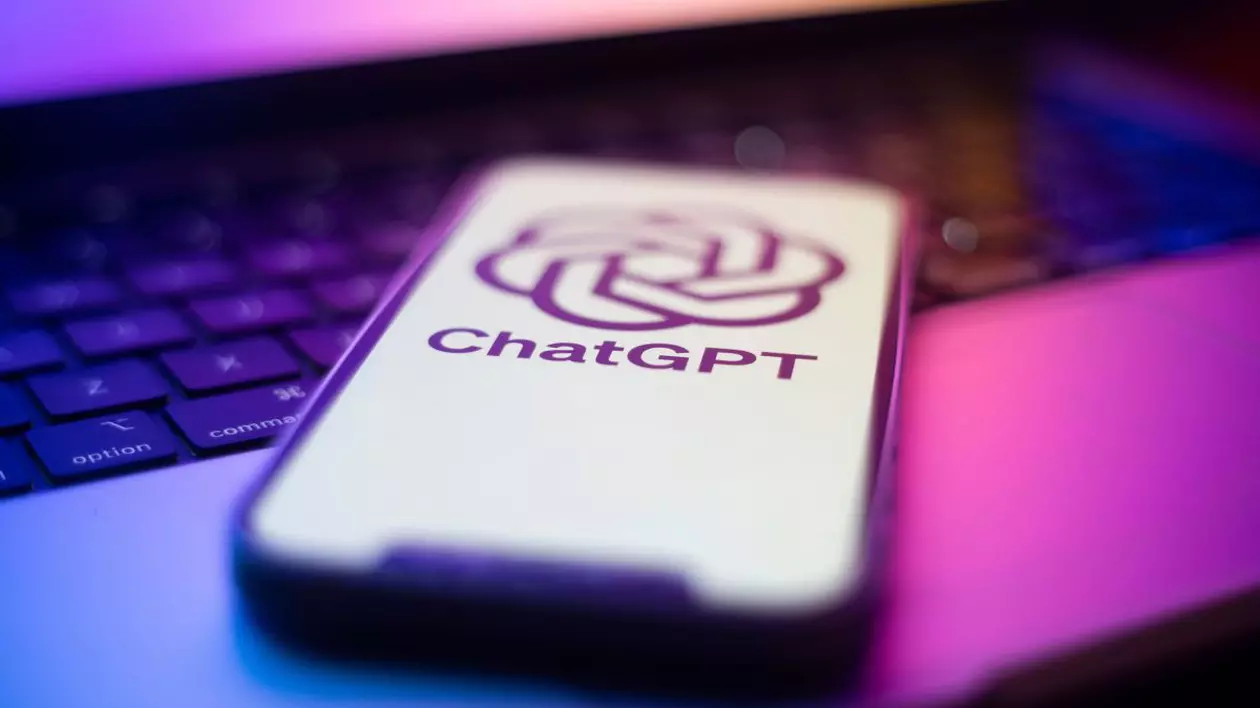 Logo-ul OpenAI ChatGPT este văzut pe un telefon mobil în această ilustrație foto din 30 mai 2023 în Varșovia, Polonia